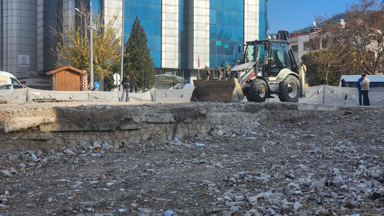 Yıkım Bitti, Bekleyiş Sürüyor: Muğlalı İşhanı Arsasında Son Durum 4